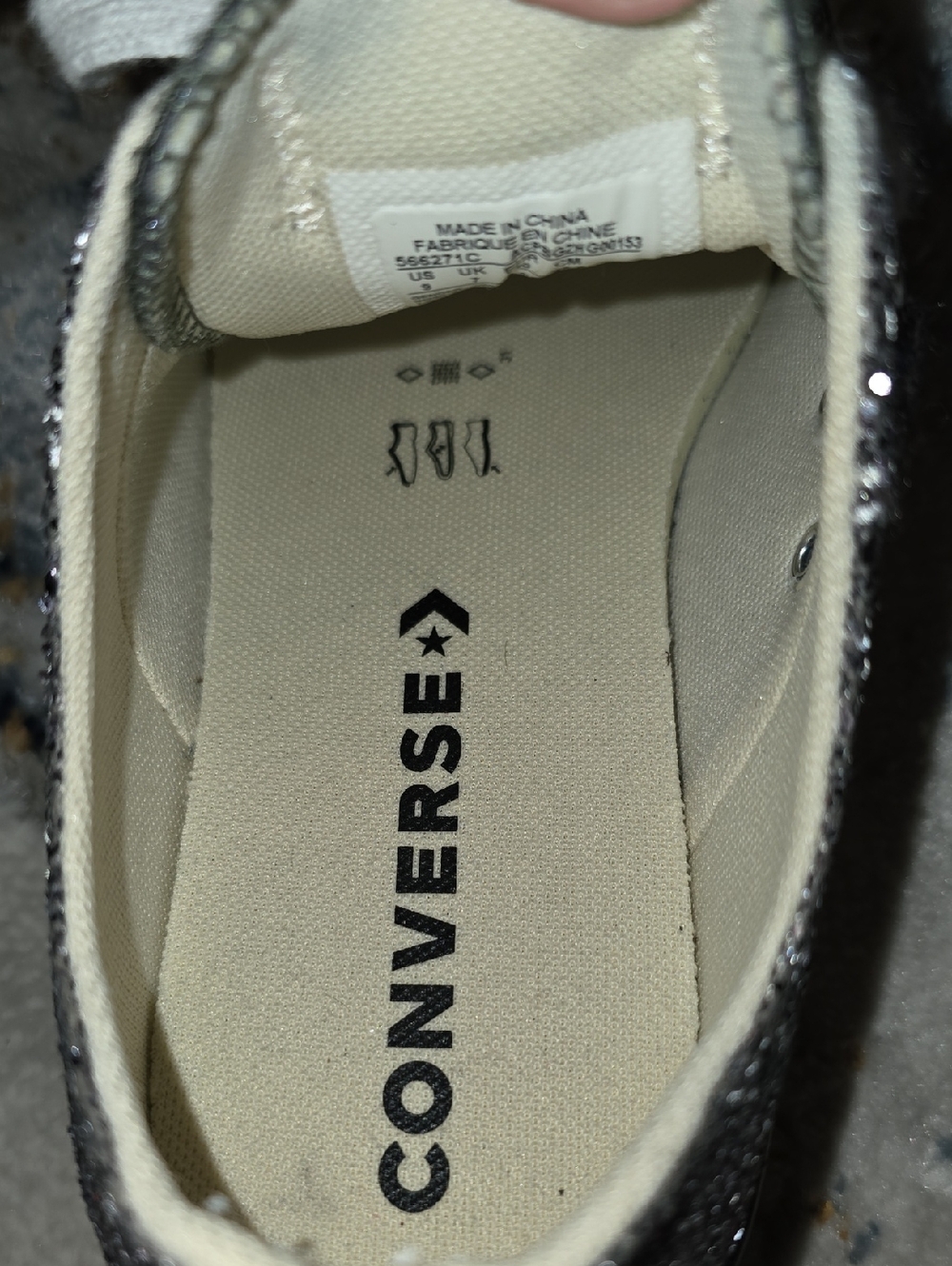 Converse Low Top Glitter Sneaker - Silver and White usa size 9 - Picture 11 of 14